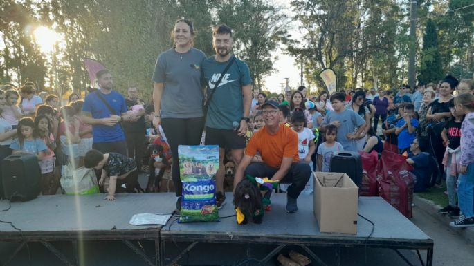 Familias disfrutan de “Un maravilloso día de perros” en el parque