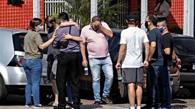 Un hombre asesinó a cuatro niños a hachazos en un jardín de infantes