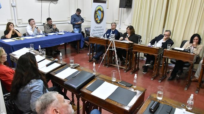 Aumentó la tarifa de taxis y ediles se acusaron de generar inflación