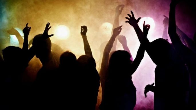 Detenido por golpear a su expareja dentro de un boliche bailable
