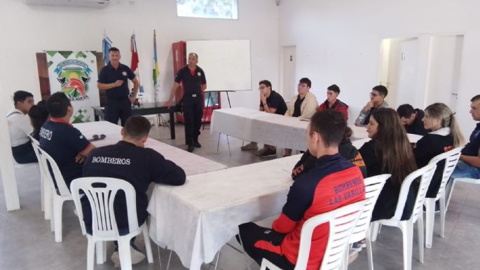 Bomberos se siguen capacitando