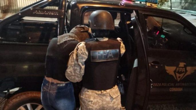 Dos hermanos detenidos por venta de drogas