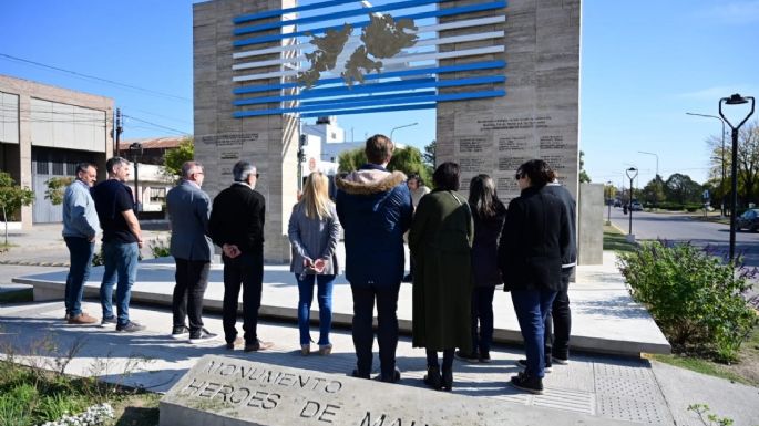 Homenajearon al cabo Roberto Adrián Busto, caído en la Guerra de Malvinas