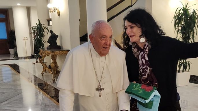 Peressutti con el Papa: "Le insistimos para que viaje a la Argentina"