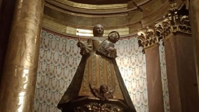 Recuperaron la corona robada en la Catedral de Córdoba y hay detenidos