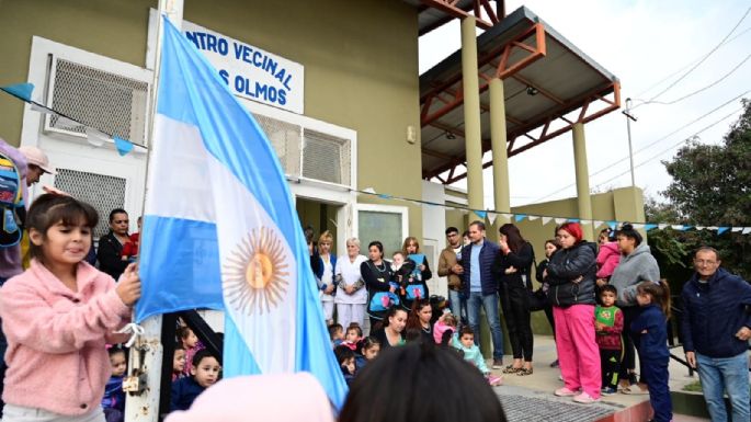 Con cantos, los niños celebraron al Himno Nacional en su día