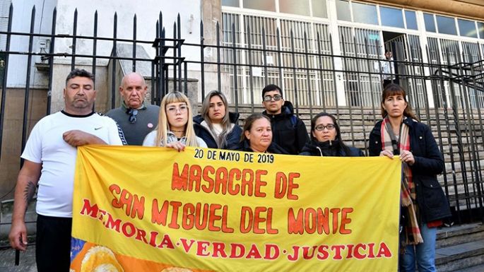 Masacre de Monte: afirman que los policías intentaron “rematar” a los chicos
