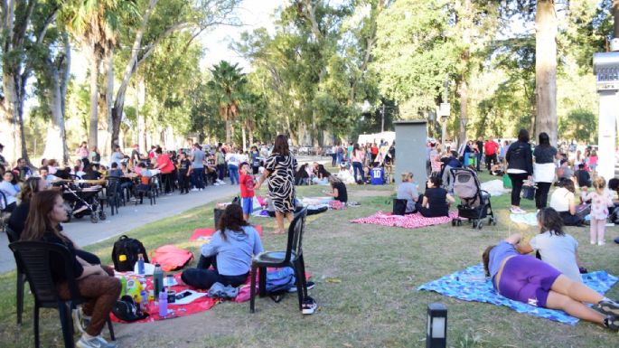 Una multitud se reunió en el festival "Arte x el Autismo"