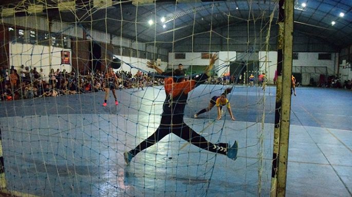 CIEF se quedó con el clásico femenino