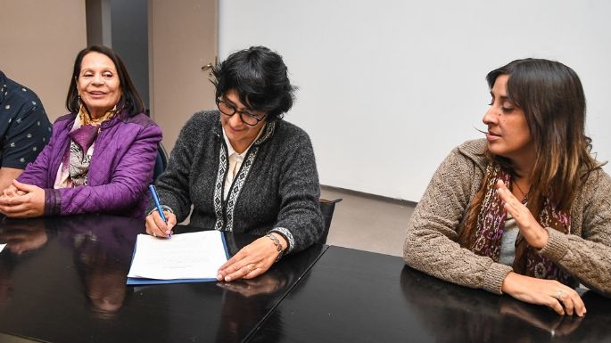 La Provincia acordó aumentos salariales con el SEP, el Sindicato de Músicos y la Unión Ferroviaria