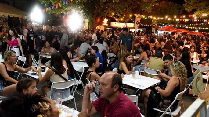 Tres meses después, policías del Festival de Peñas no cobraron