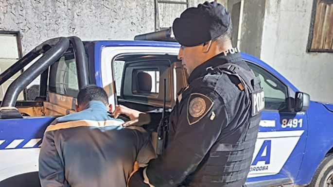 Lo aprehendieron cuando tenía la bolsa lista con cigarrillos y bebidas robadas