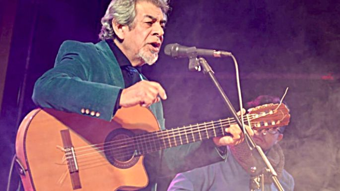 El mendocino Daniel Altamirano cierra las Fiestas Mayas con show