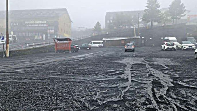 Entró en erupción el volcán Etna