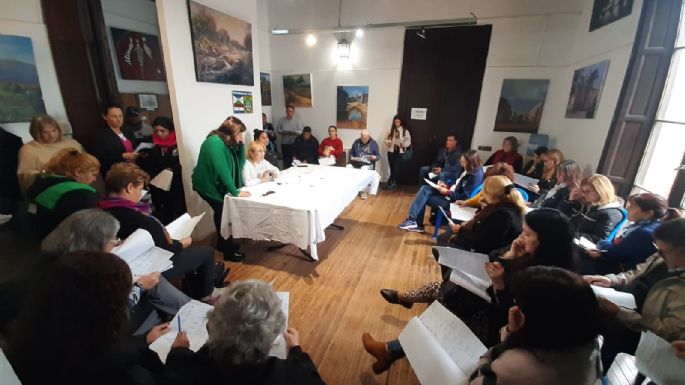 Organizan los últimos preparativos para el Desfile Cívico Militar del 25 de mayo