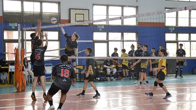 Buena cosecha de triunfos de Rivadavia y Trinitarios