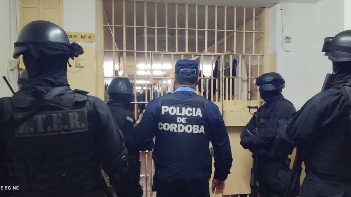 Impactante operativo en la cárcel de San Francisco por estafas