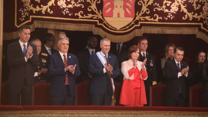 La Provincia celebró la Velada Patria Protocolar en la víspera del 25 de Mayo