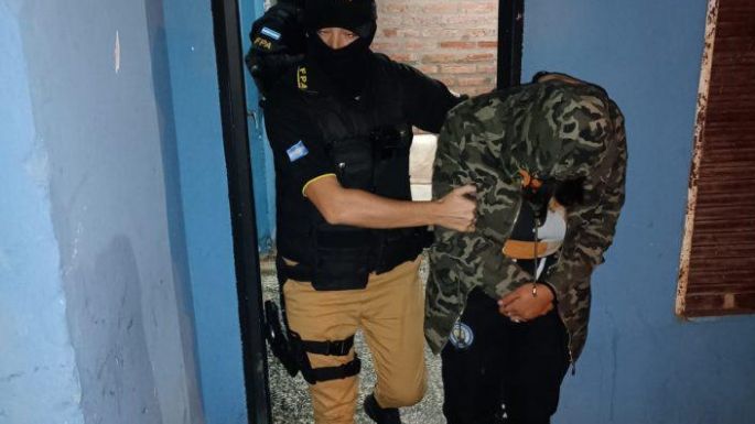 Secuestraron cocaína, marihuana y dinero y detuvieron a dos narcomenudistas