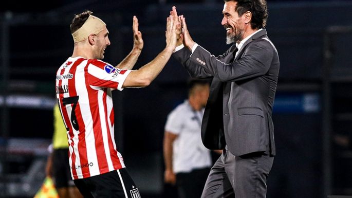 Goleó Estudiantes con Boselli como figura