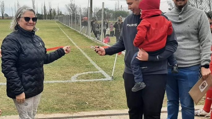 Con nueva cancha