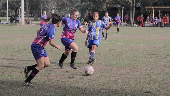 Las académicas siguen arriba