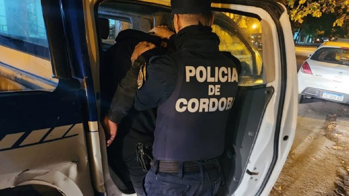 Preso por romper la puerta vidriada de un comercio