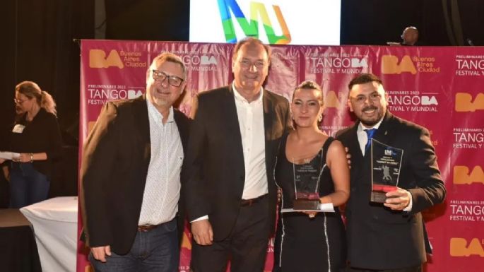 Bailarines locales volvieron a clasificar al Mundial de Tango de Buenos Aires