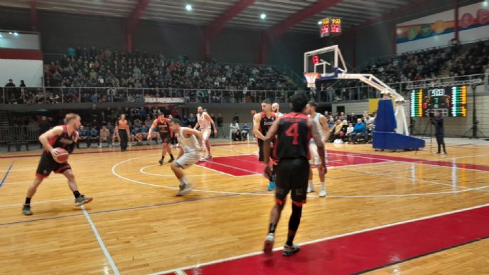 Primer partido: Ameghino estuvo cerca, pero perdió contra Zárate
