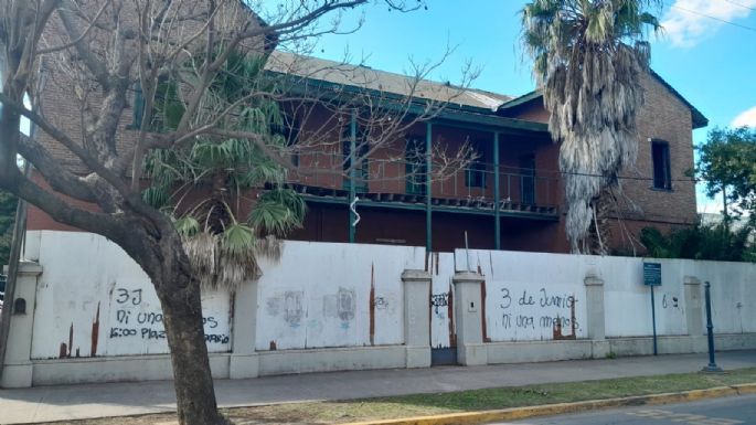 La vieja casona del ferrocarril fue cedida en comodato al grupo teatral Herejes