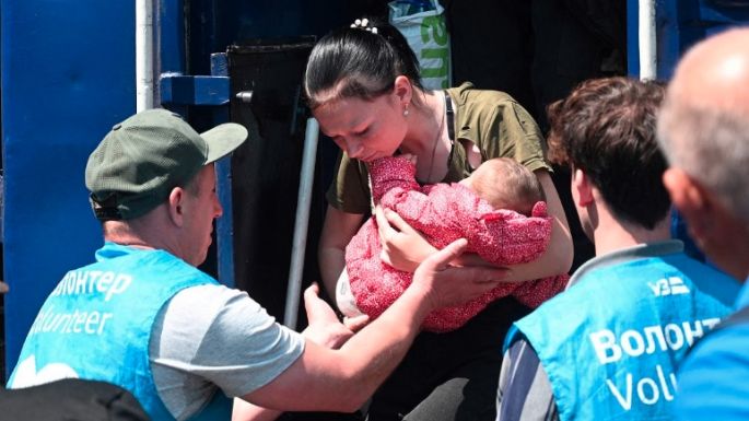 Evacúan a niños en una región de Rusia tras una ola de ataques desde Ucrania