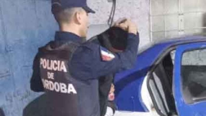 Fueron detenidos por hurtos en dos negocios