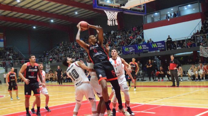 Ameghino se tomó revancha de San Isidro y le dio una paliza en el Salón de los Deportes