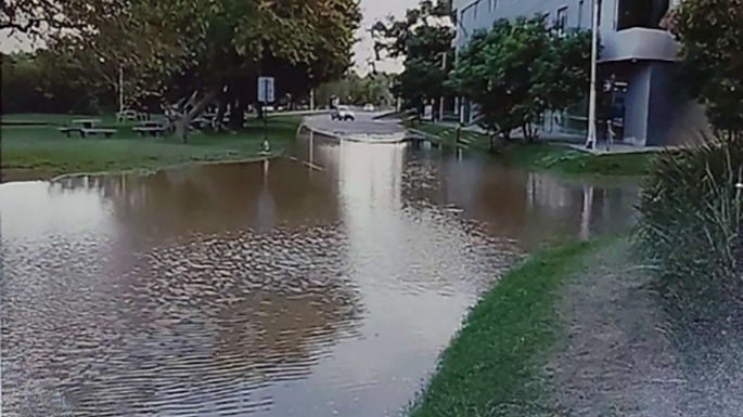 Vecinos del Mariano Moreno reclaman soluciones para evitar inundaciones