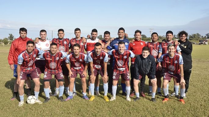 Un empate redujo líderes en el Súper