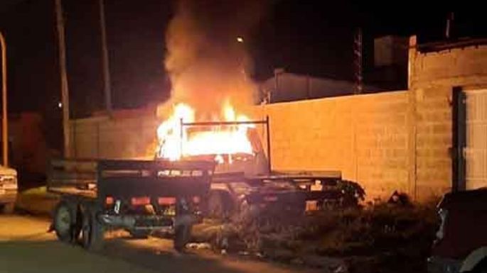 Se incendió un vehículo en barrio Las Playas
