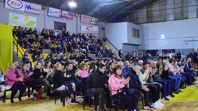 Clubes con los pies sobre la tierra