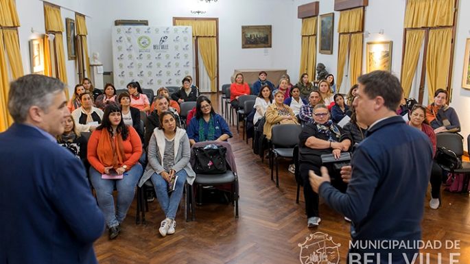Capacitaron a agentes de salud