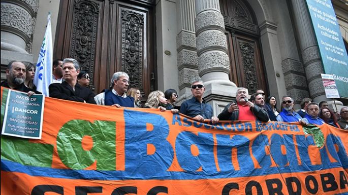 Bancaria declaró el “estado de alerta”