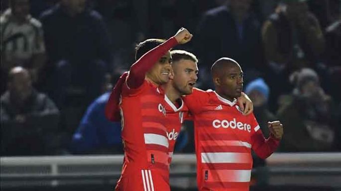Millonario de goles, se alejó