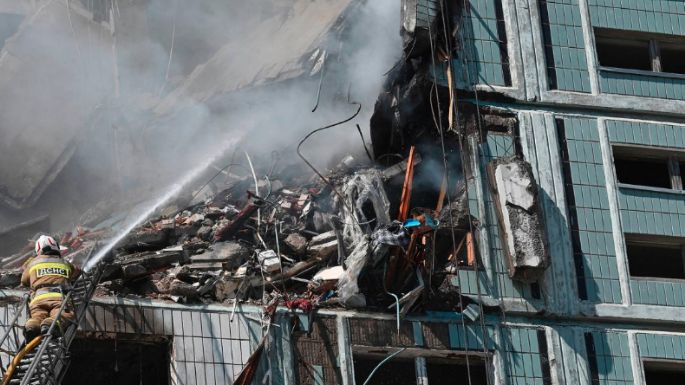 Rusia bombardeó la ciudad natal del presidente de Ucrania y causó 11 muertos