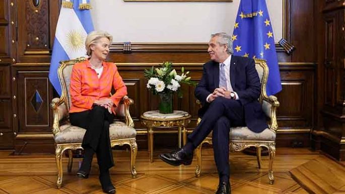 Fernández y la titular de la Comisión Europea, a favor del acuerdo "equilibrado" entre Mercosur-UE