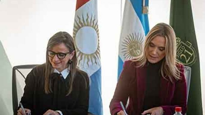 El Gobierno de Córdoba firmó tres convenios con una universidad privada