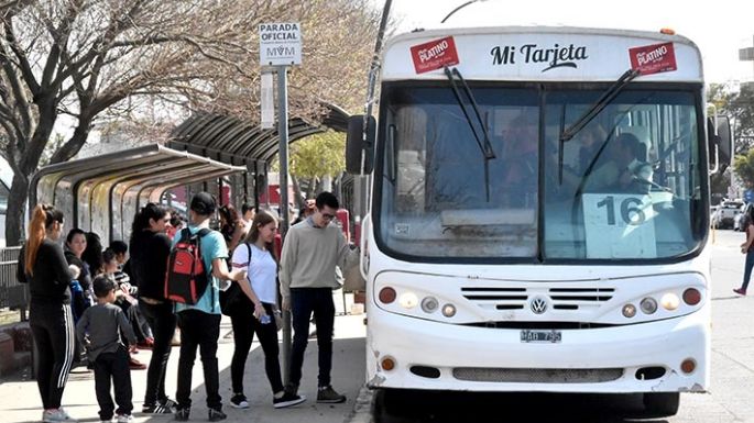 Analizarán suba del boleto de colectivo