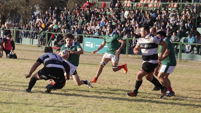 Jockey perdió por la patada