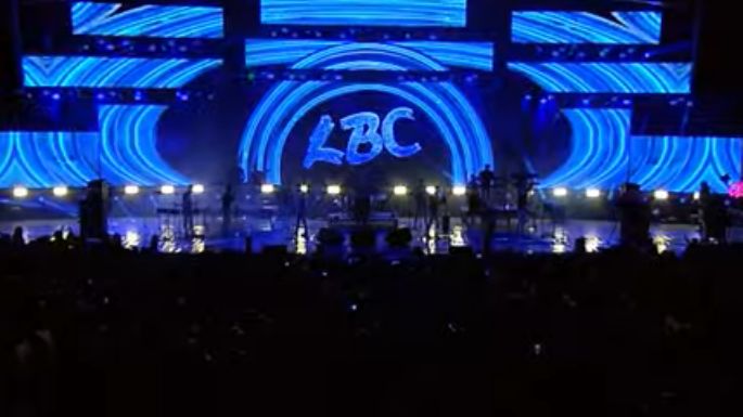 LBC y Euge Quevedo suben al escenario a todo ritmo
