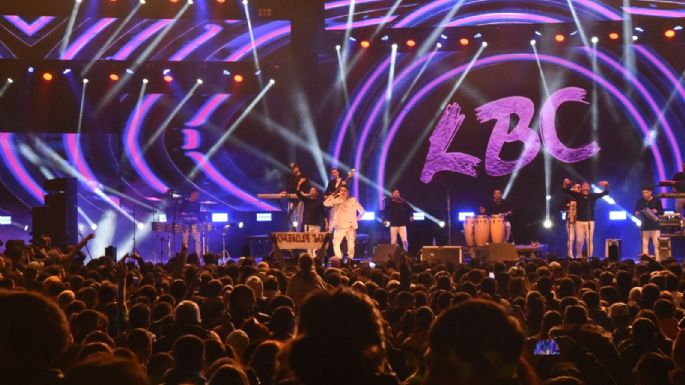 LBC y Euge Quevedo suben al escenario a todo ritmo