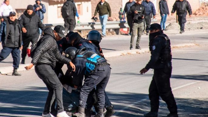 Detenciones, heridos y paro nacional
