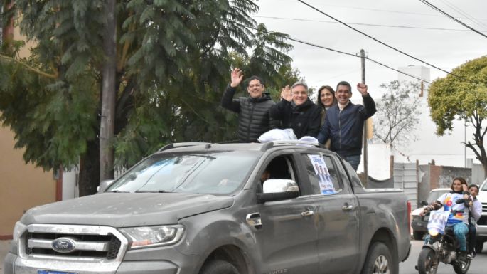 Comenzó la caravana con la presencia de Llaryora en Villa Nueva