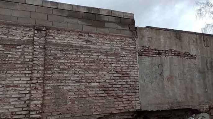 Piden que reparen pared del cementerio